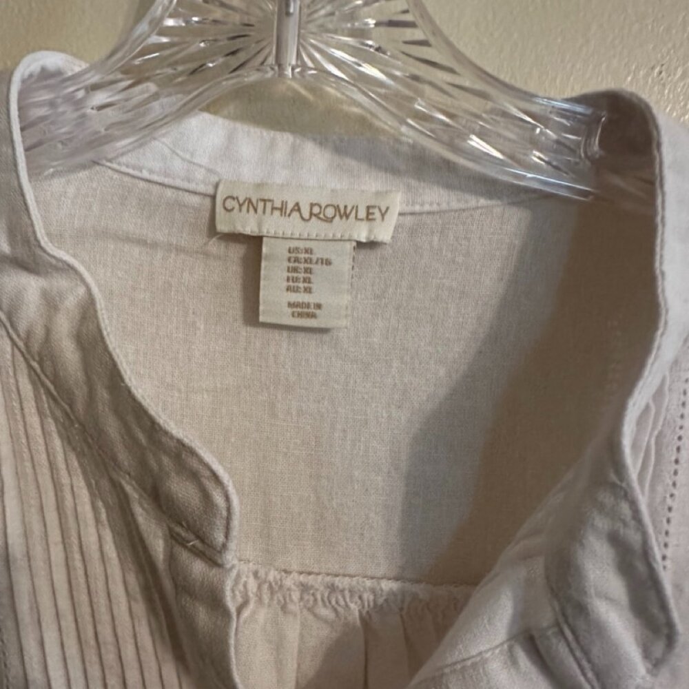 White Linen Blouse Pleated Size XL